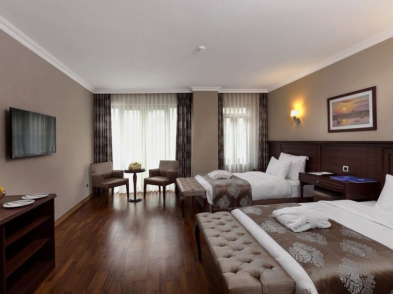 Nova Plaza Taksim Square Hotel Istanbul Exterior foto